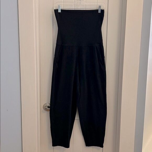 Lululemon Align Ribbed Waist Cropped Jogger Pants  Black Size 4 - Picture 6 of 9